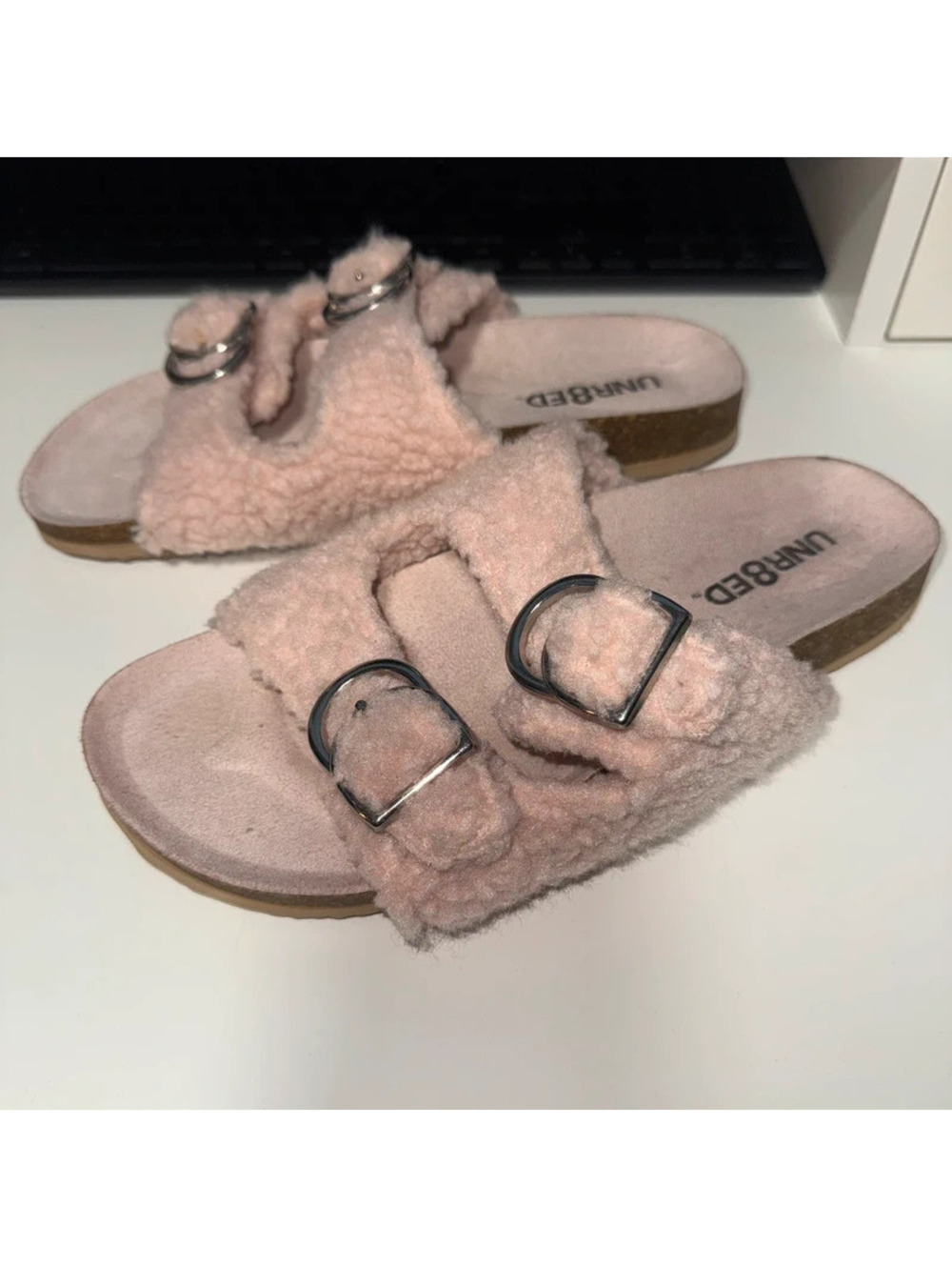 pink faux shearling double-buckle slide sandals from the brand UNR8ED 9.5
